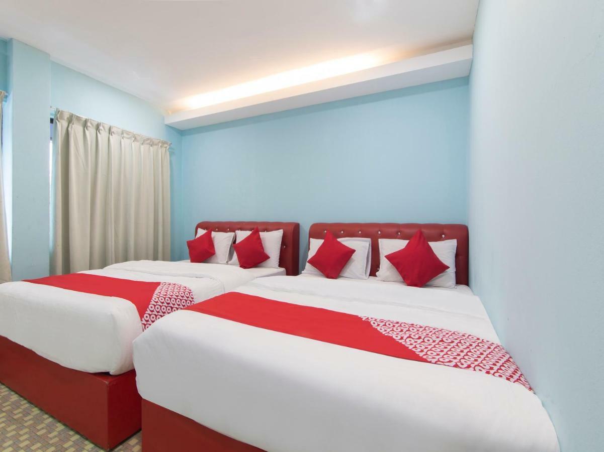 Oyo 1136 Pd Star Hotel Port Dickson Buitenkant foto
