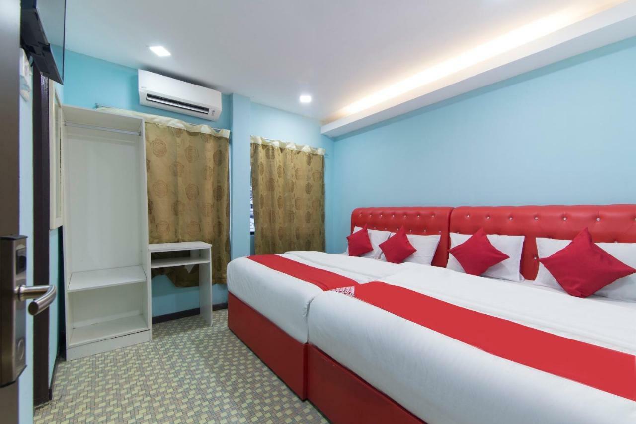 Oyo 1136 Pd Star Hotel Port Dickson Buitenkant foto