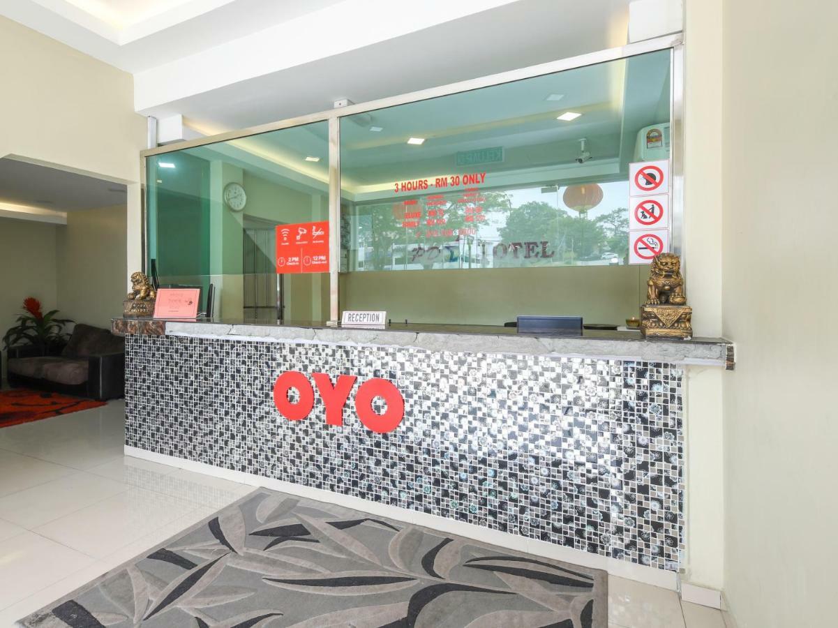 Oyo 1136 Pd Star Hotel Port Dickson Buitenkant foto