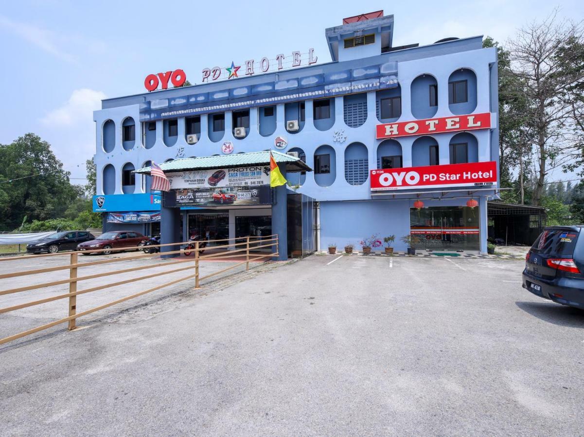 Oyo 1136 Pd Star Hotel Port Dickson Buitenkant foto