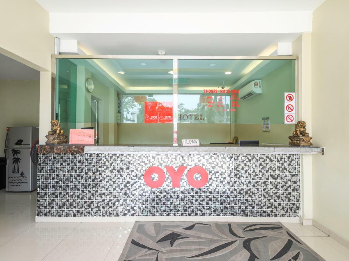 Oyo 1136 Pd Star Hotel Port Dickson Buitenkant foto