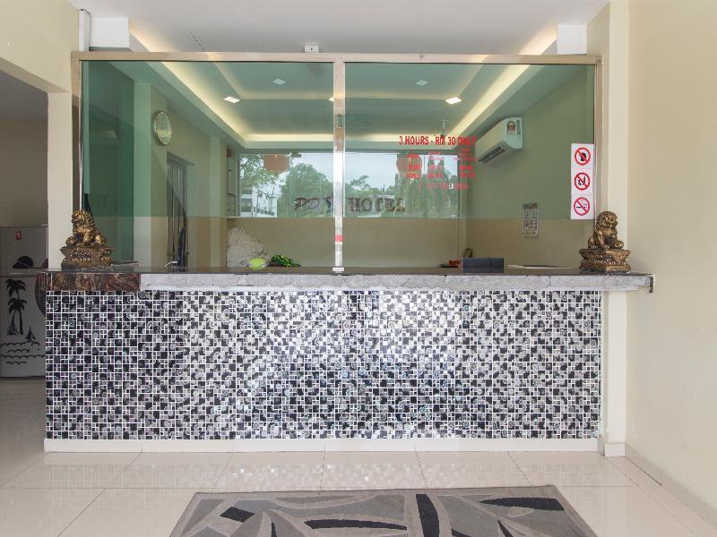 Oyo 1136 Pd Star Hotel Port Dickson Buitenkant foto